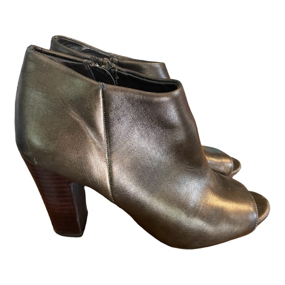 Nine West Boots Womens 7.5 Ankle Booties Heels Side Zipper Gold Leather Peep Toe - Picture 3 of 11